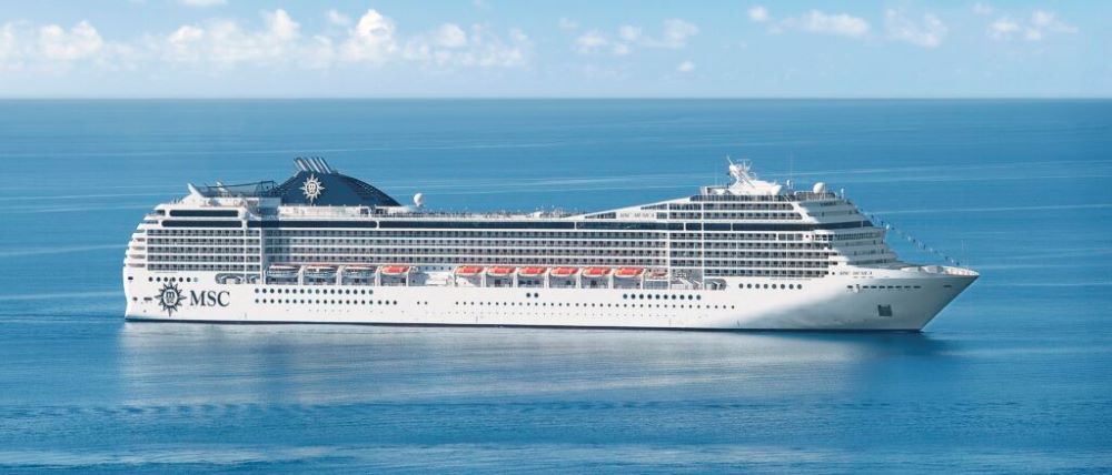 Cruise Ship